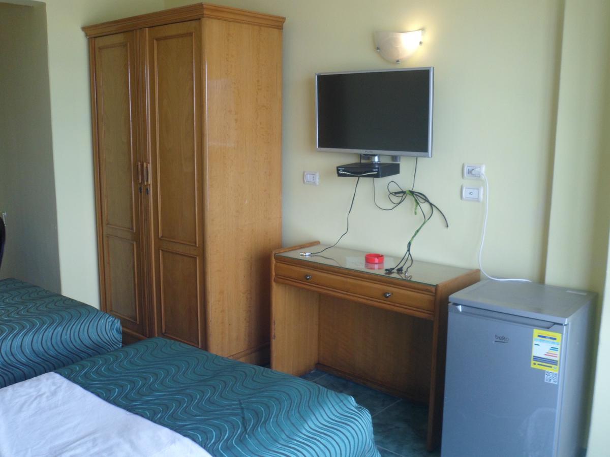Royal Crown Hotel عائلات فقط Александрия Екстериор снимка